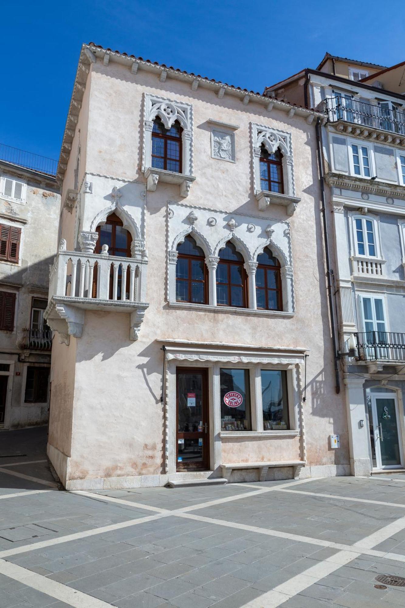 App Antonija Hotel Piran Exterior photo